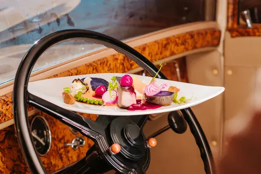 Гатэль Haston - View